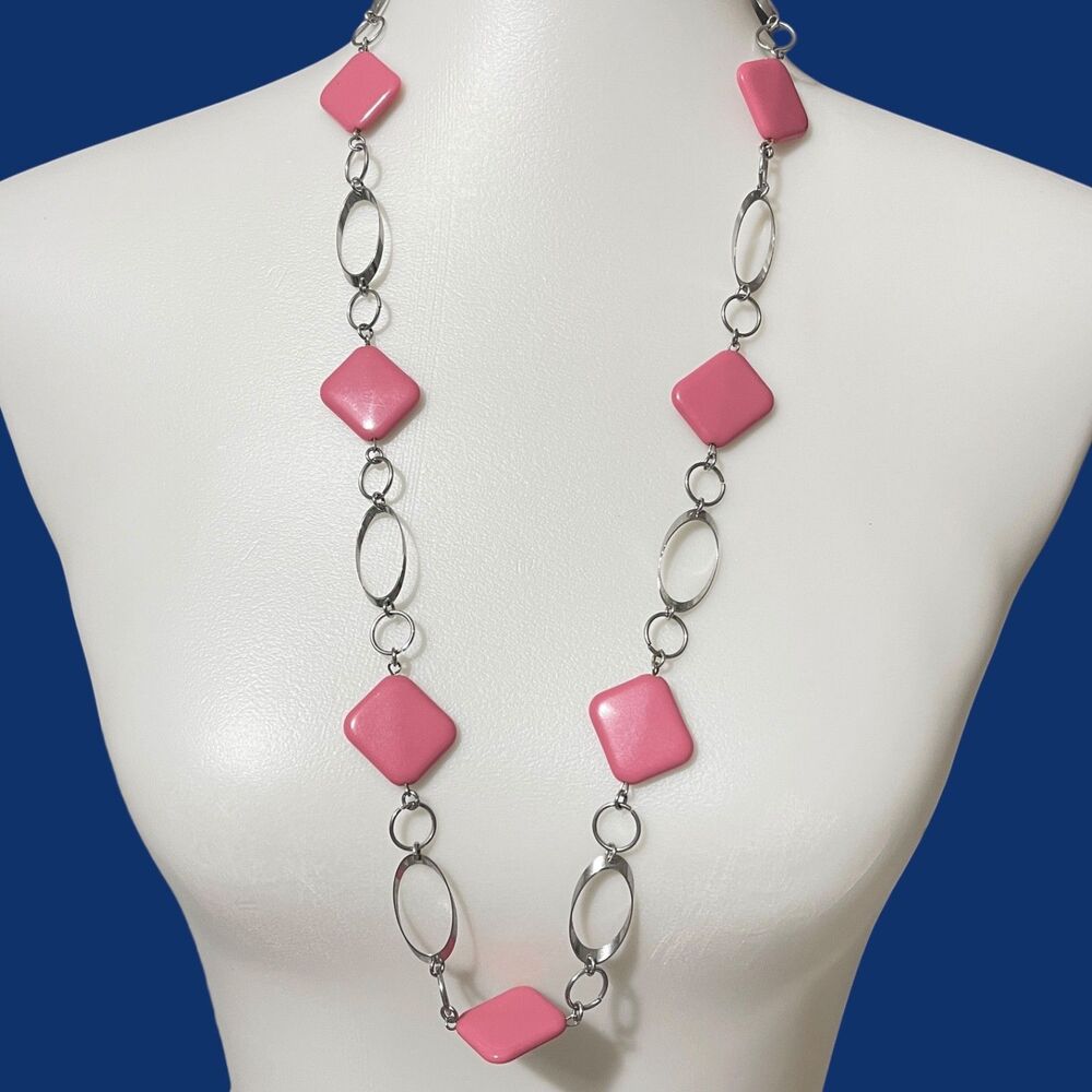 Chunky Pink Acrylic Necklace Silver Tone Rings Square Bead Retro Mod Geometric